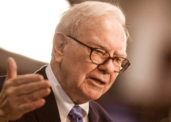 Warren Buffett Quietly Joins Crypto, Invests $1B In Bitcoin-Friendly Nubank
