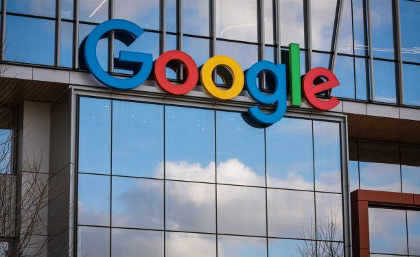 AI Like Bing And Bard Gives Tech Giants Billion-Dollar Search Problem