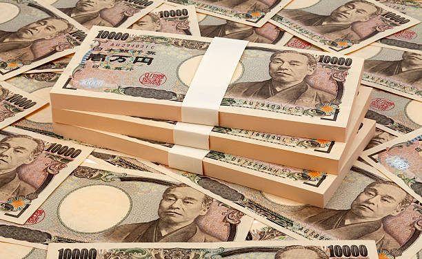 BlueBay Among Bears Unnerved By Recent Yen Fall As Tokyo Increases Warnings