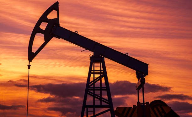 Oil Prices Plunge As Dollar Strengthens And Global Recession Fears Increase