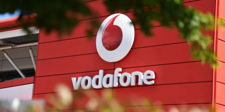 Vodafone Discusses UK Merger With Hutchison's Three