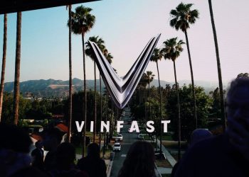 VinFast Cut Lease Prices For The First U.S. Buyers, Delivered First EVs On March 1
