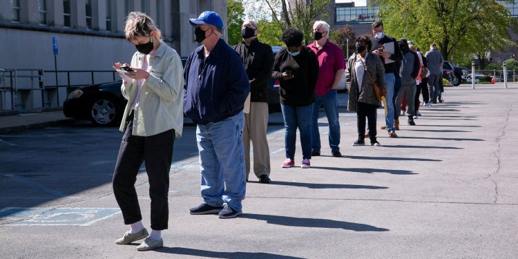 U.S. Weekly Jobless Claims Dropped To 9-Month Low; Productivity Gains Accelerate